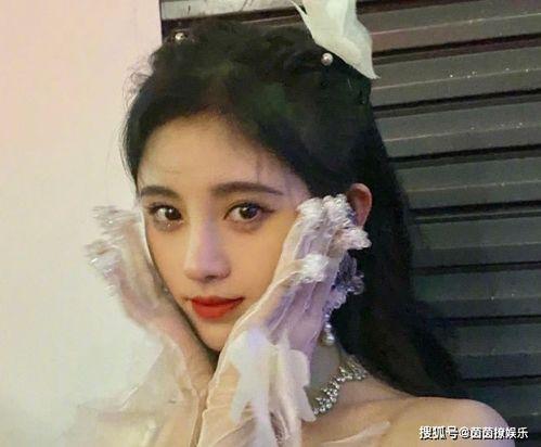 娱乐圈吃瓜鞠婧祎是谁,娱乐圈的“吃瓜”焦点,揭秘她的星途历程